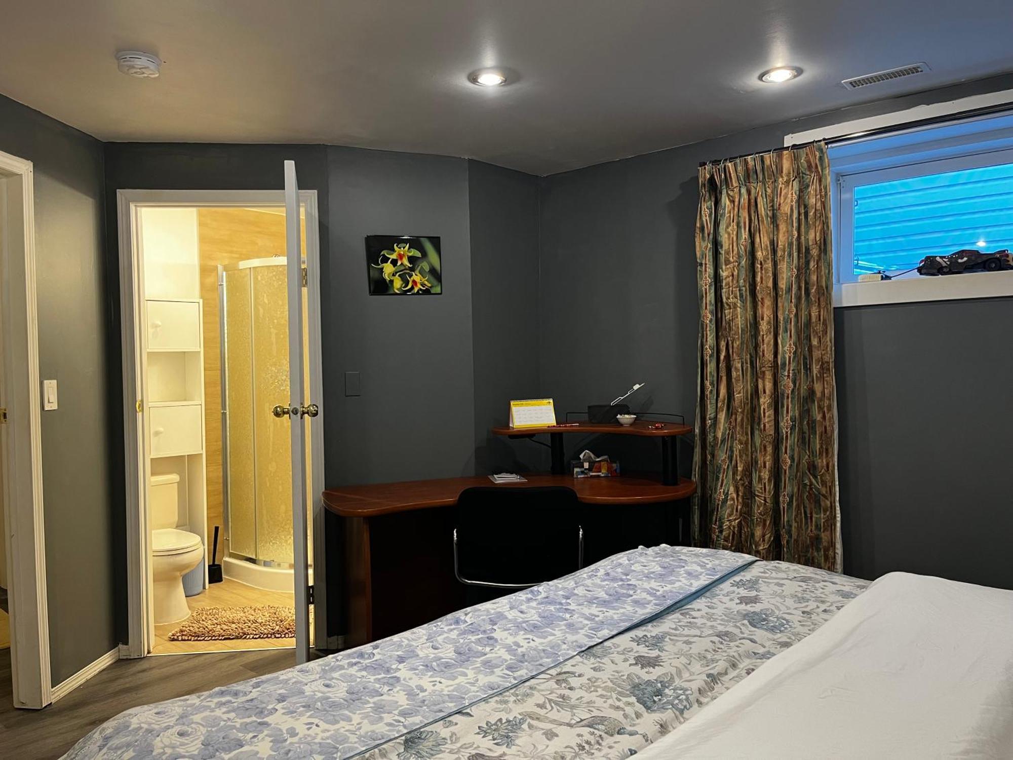 Hidden Valley New Basement Suite With Private Bathroom! Калгари Экстерьер фото